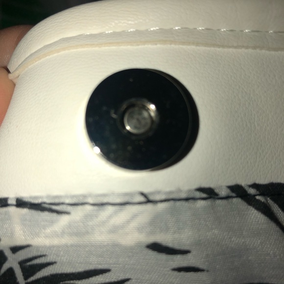 Purse - Picture 4 of 5